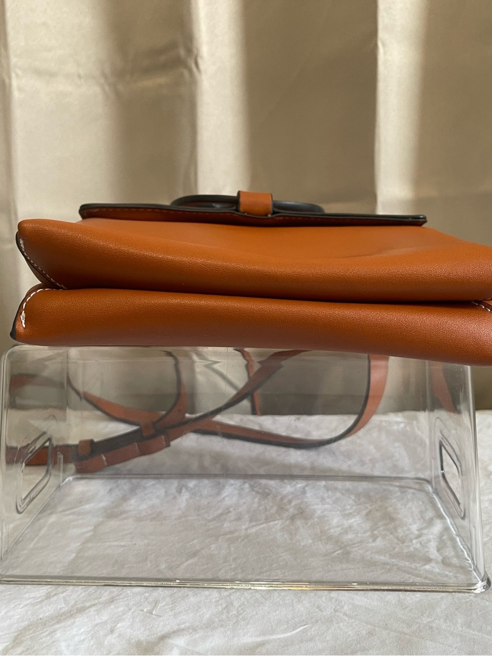 Tory Burch Miller Cognac/Maple Smooth Leather Logo Flap Crossbody NWOT. RARE. - Picture 5 of 11